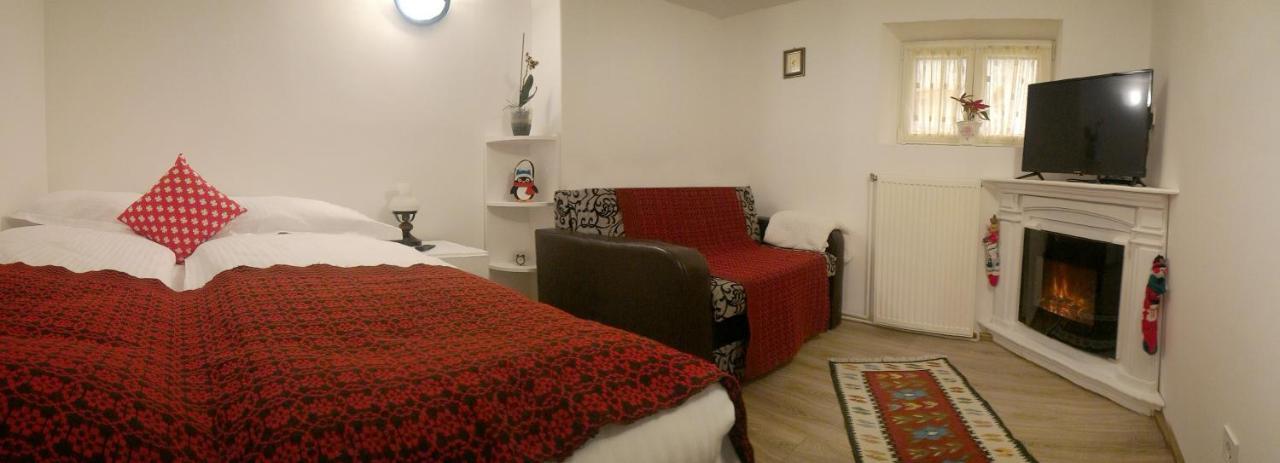 Republicii Rustic Apartament In Brasov City Center Exterior photo